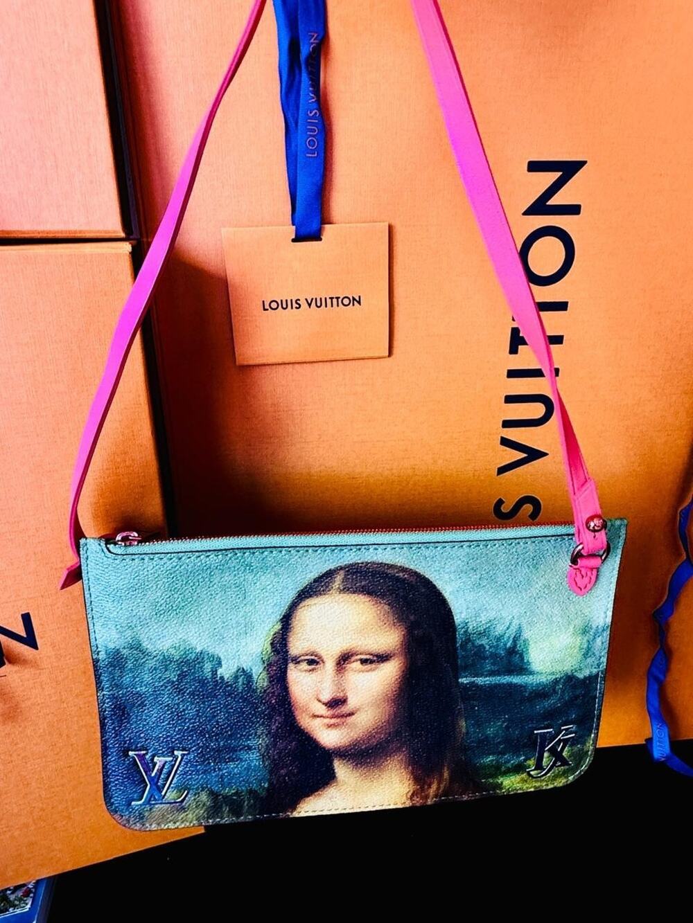 Louis Vuitton LV x Koons DA VINCI Mona Lisa BAG Pochette Wristlet Coral Pink LTD